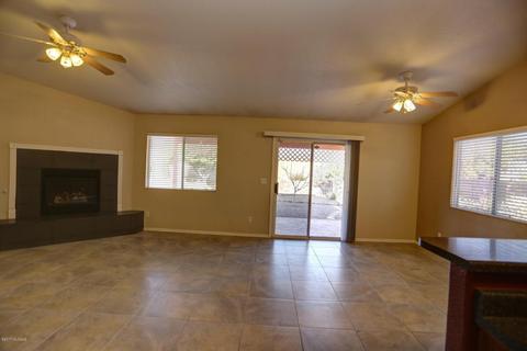 9613 E Paseo Del Tornasol, Tucson, AZ 85747 photo 8