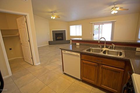 9613 E Paseo Del Tornasol, Tucson, AZ 85747 photo 11