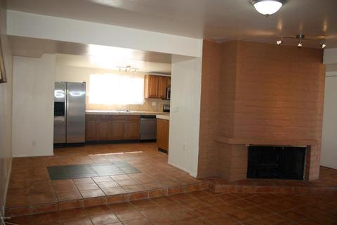 8402 E Beverly St, Tucson, AZ 85710 photo 6