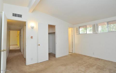 7125 Eli Pl, Tucson, AZ 85710 photo 9