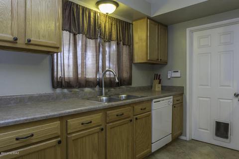 5531 E Spring St, Tucson, AZ 85712 photo 8