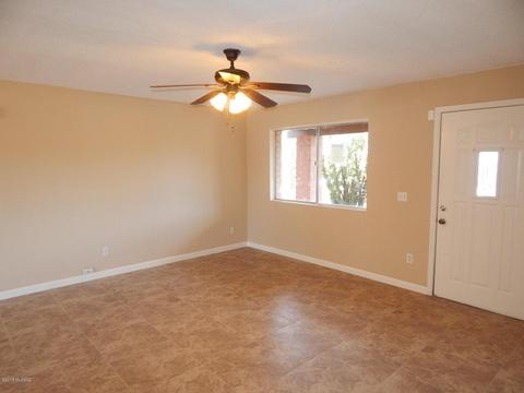 4872 S Champlain Pl, Tucson, AZ 85730 photo 2