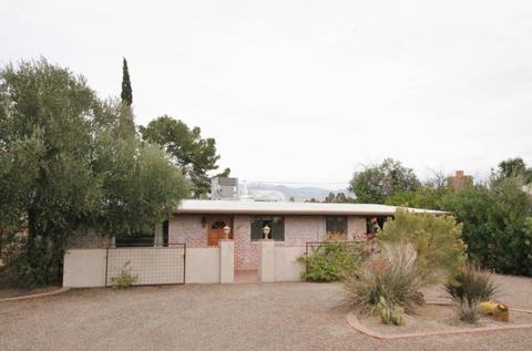5607 E 2nd St, Tucson, AZ 85711 photo 2