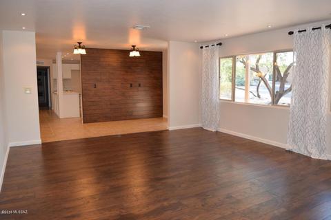 8809 E Harborage Dr, Tucson, AZ 85710 photo 4