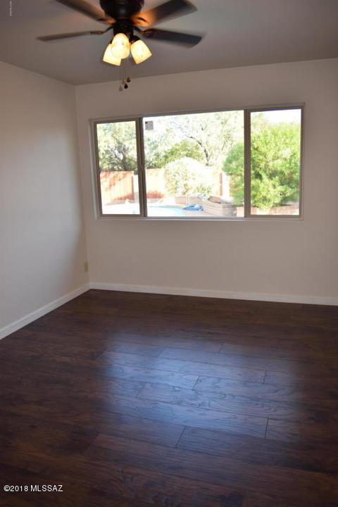8809 E Harborage Dr, Tucson, AZ 85710 photo 23