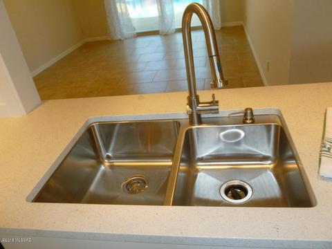 8809 E Harborage Dr, Tucson, AZ 85710 photo 15