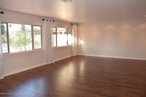 8809 E Harborage Dr, Tucson, AZ 85710 photo 3