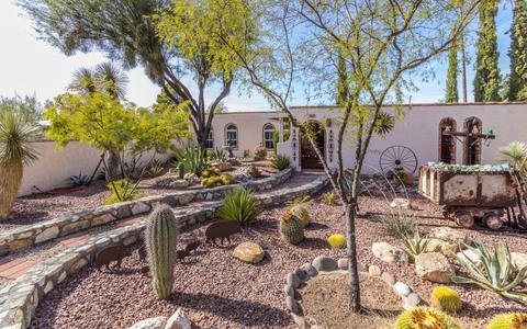 8861 E Buckboard Rd, Tucson, AZ 85749 photo 2