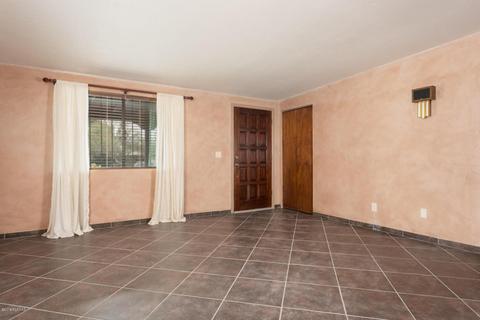 8317 E Rolling Ridge St, Tucson, AZ 85710 photo 7