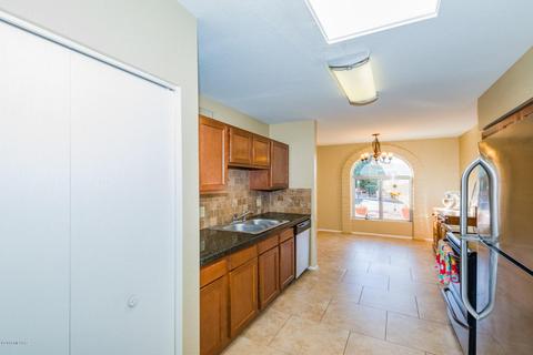 553 E Savannah St, Vail, AZ 85641 photo 32