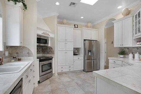 401 E Charleston Pl, Vail, AZ 85641 photo 4