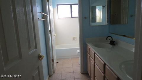 7575 E Park View Dr, Tucson, AZ 85715 photo 16