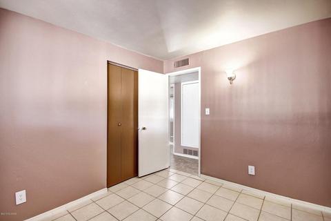 4650 E 25th St, Tucson, AZ 85711 photo 14
