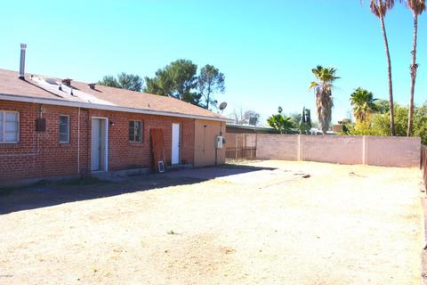5743 E 18th St, Tucson, AZ 85711 photo 8