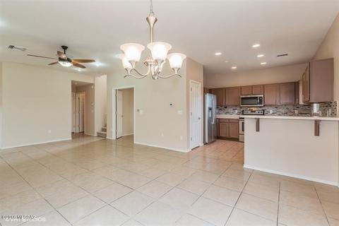 7461 E Fair Meadows Loop, Tucson, AZ 85756 photo 5