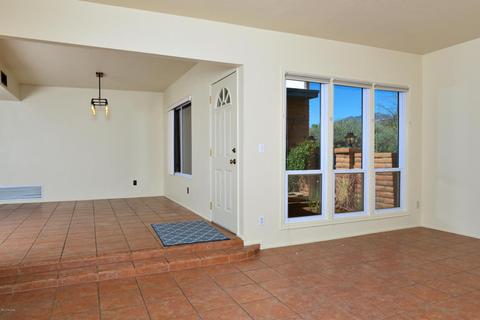 9340 E Walnut Tree Cir, Tucson, AZ 85749 photo 5