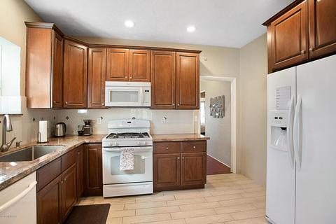 347 E Lester St, Tucson, AZ 85705 photo 9