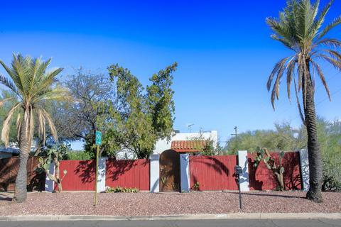 347 E Lester St, Tucson, AZ 85705 photo 2
