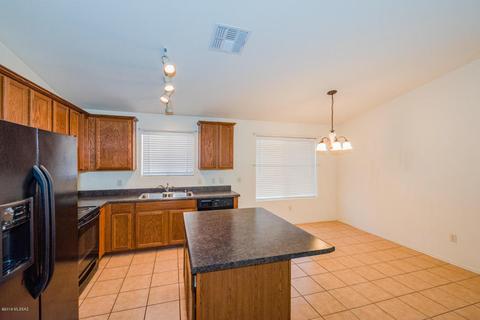 6331 E Garden Stone Dr, Tucson, AZ 85756 photo 2