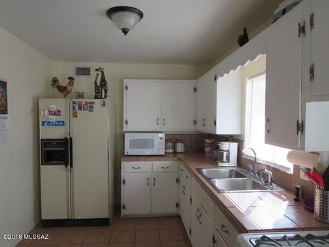 458 E Mark St, Benson, AZ 85602 photo 3