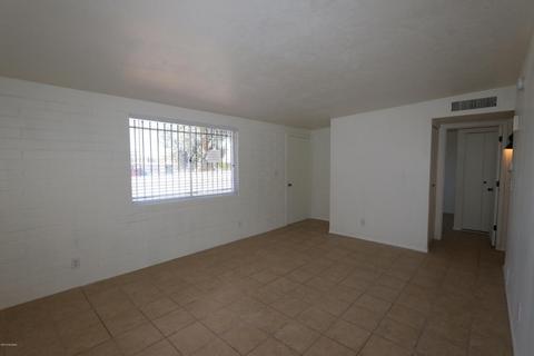2406 E Parkside Dr, Tucson, AZ 85713 photo 4