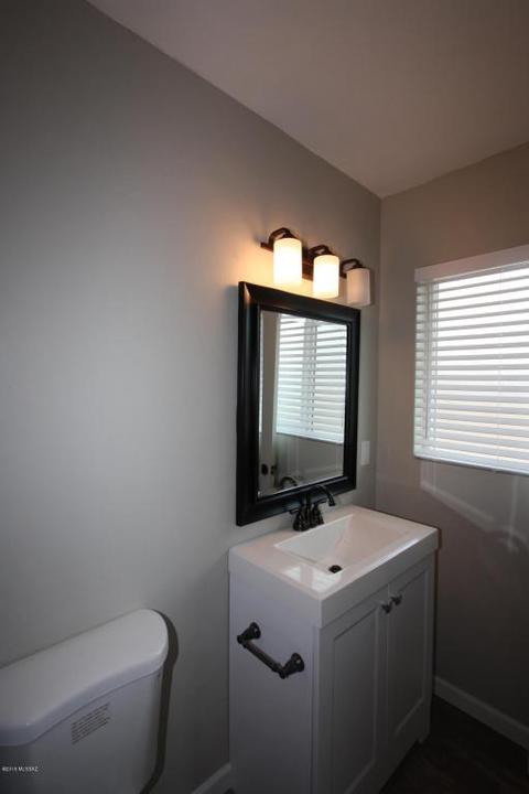 4708 E Cooper St, Tucson, AZ 85711 photo 8