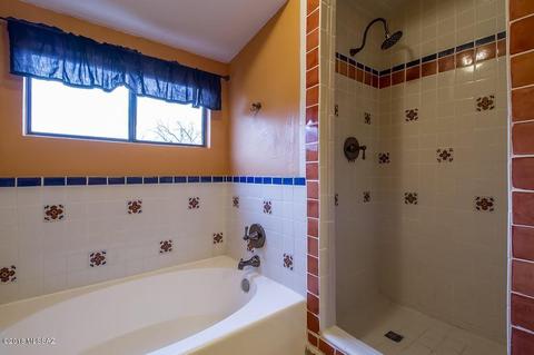 7666 E Dayview Cir, Tucson, AZ 85750 photo 18
