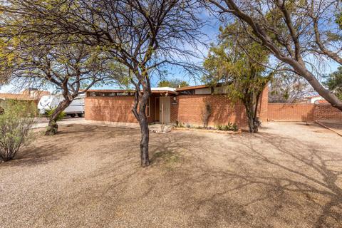 6743 E Montecito Dr, Tucson, AZ 85710 photo 1