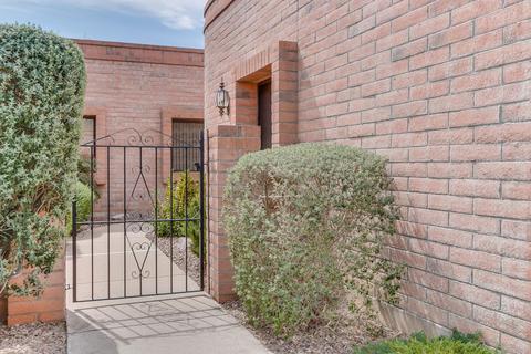 6854 E Via Vigna, Tucson, AZ 85750 photo 2