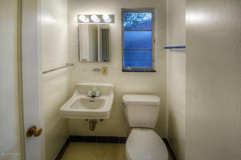2221 E 9th St, Tucson, AZ 85719 photo 9