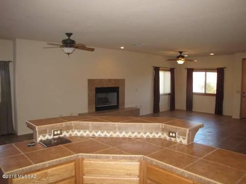 231 N Solar Dr, Vail, AZ 85641 photo 5