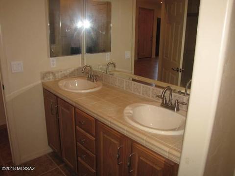 231 N Solar Dr, Vail, AZ 85641 photo 7