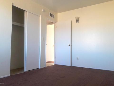 6536 E Hawk Dr, Tucson, AZ 85730 photo 6