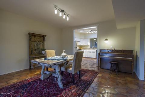 2261 E Mabel St, Tucson, AZ 85719 photo 9