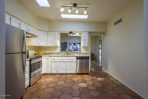 2261 E Mabel St, Tucson, AZ 85719 photo 11