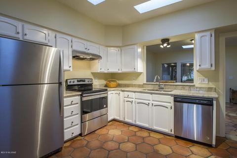 2261 E Mabel St, Tucson, AZ 85719 photo 12