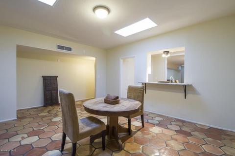 2261 E Mabel St, Tucson, AZ 85719 photo 16