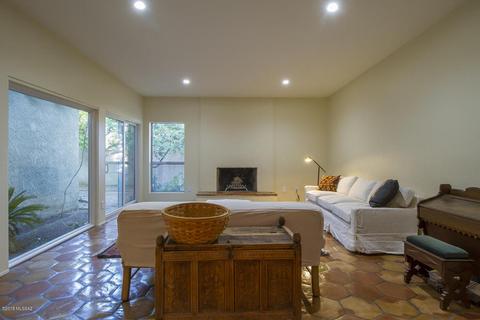 2261 E Mabel St, Tucson, AZ 85719 photo 5