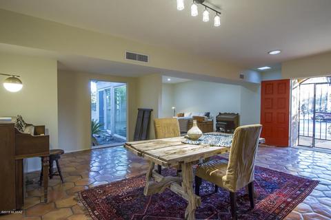2261 E Mabel St, Tucson, AZ 85719 photo 4