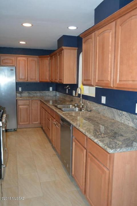 4833 E Montecito St, Tucson, AZ 85711 photo 4