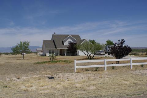 1595 W Jonnie Dr, Willcox, AZ 85643 photo 3