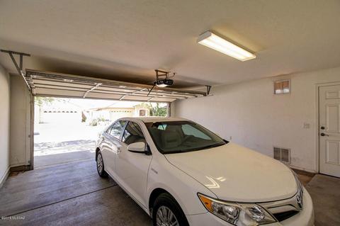 10512 E Feltleaf Willow Trl, Tucson, AZ 85747 photo 32