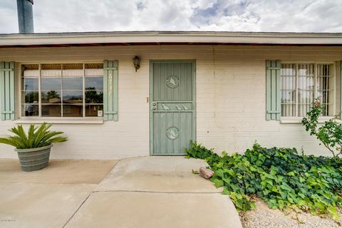 6736 E Montecito Dr, Tucson, AZ 85710 photo 2