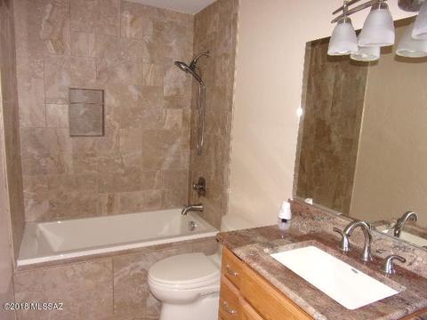 9095 N Eaglestone Loop, Tucson, AZ 85742 photo 24
