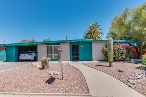 8141 E Baker Dr, Tucson, AZ 85710 photo 2