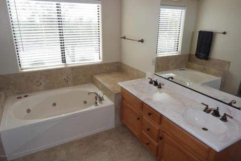 355 N Eastern Slope Loop, Tucson, AZ 85748 photo 10