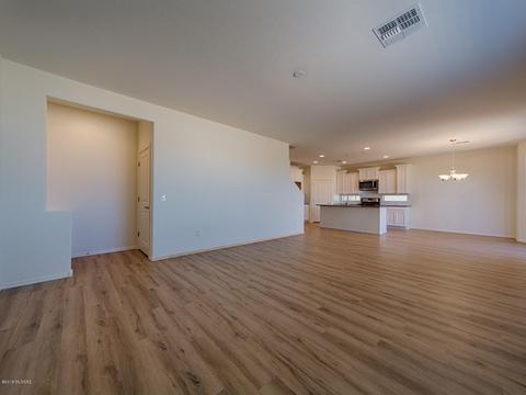 14247 E Axle Dr, Vail, AZ 85641 photo 6
