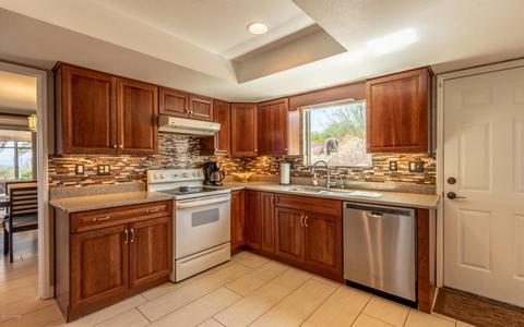 1010 E Silvertree Dr, Tucson, AZ 85718 photo 19