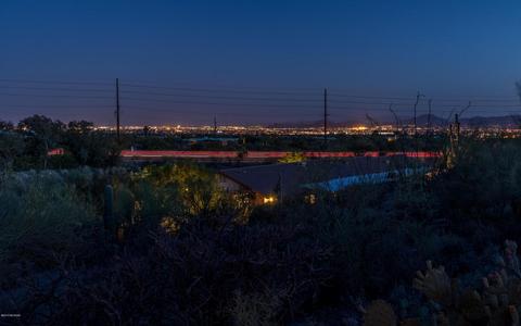 1010 E Silvertree Dr, Tucson, AZ 85718 photo 4