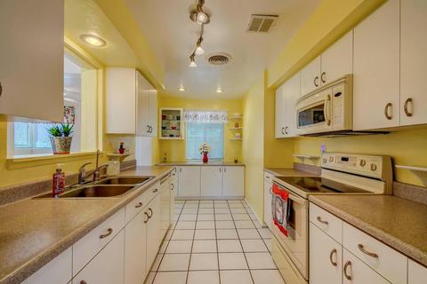 6252 E Sylvane St, Tucson, AZ 85711 photo 4